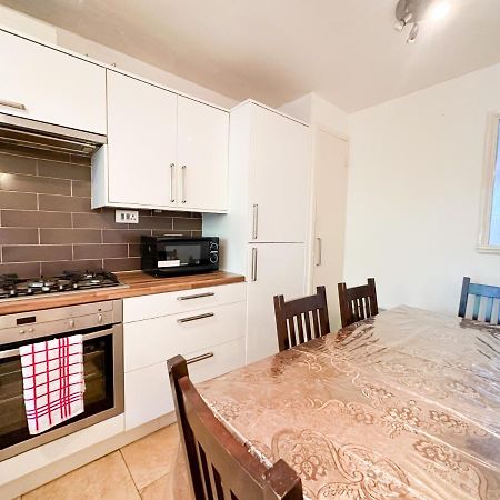 36 O'Leary Square Apartment London Bagian luar foto