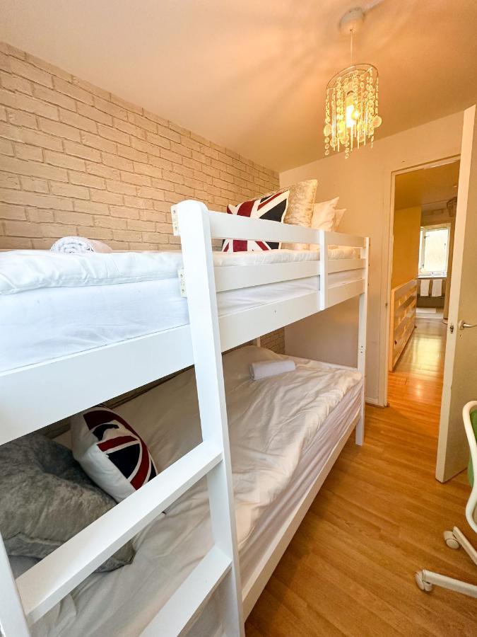 36 O'Leary Square Apartment London Bagian luar foto