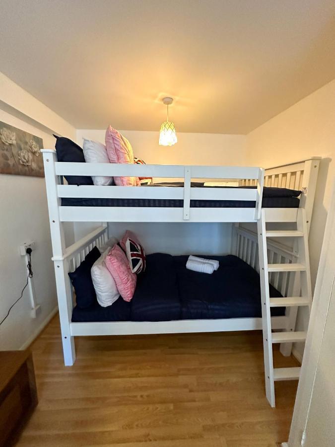 36 O'Leary Square Apartment London Bagian luar foto