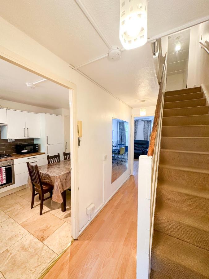 36 O'Leary Square Apartment London Bagian luar foto